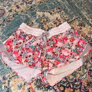 Lululemon Hotty Hot Shorts